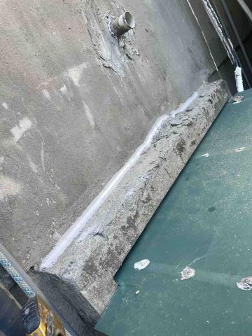 昭元企業外牆蜘蛛人 - 內角PU膠加強