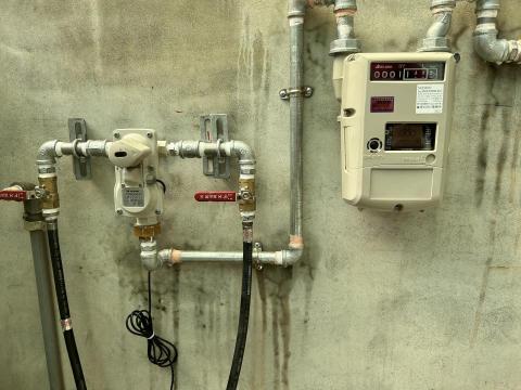 益倉有限公司 - 住家液化石油氣自動切換器配管模式