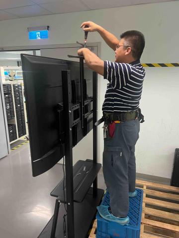 祺勝 - 電視架安裝 祺勝 - 電視架安裝