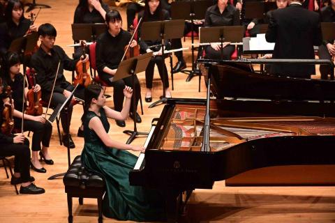 Yun’s Music｜鋼琴·長笛·歌唱教學 陪練 伴奏 - 