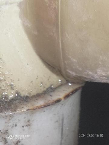 宇叡防水技術士-阿暉 - 排水管三通龜裂漏水