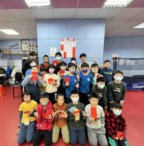 瘋乒乓桌球館 - 