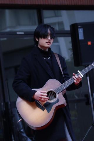An Studio小安（吉他教學課程！） - 校園演出