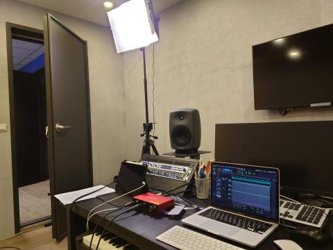SHO(Unnam_Music) - 公司錄音室(Podcast錄音含拍攝架設)