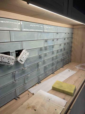 繕逸工程行 - 進口磚