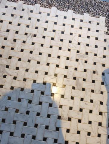 陳俊一 - 浴室磁磚風發霉