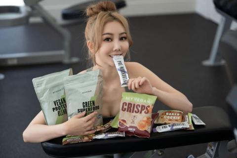 Anita makeupartist - 商業攝影妝髮造型