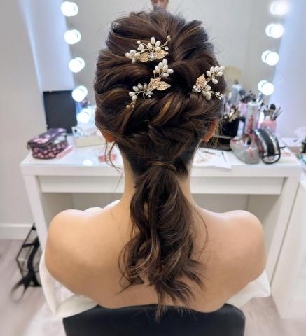 Anita makeupartist - 新娘妝髮造型