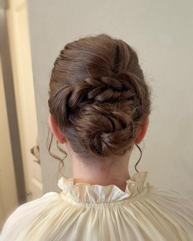 Anita makeupartist - 新娘妝髮造型