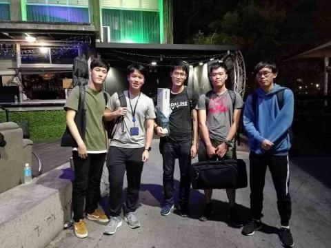 陸宥辰 - 玩樂團亦能兼顧課業