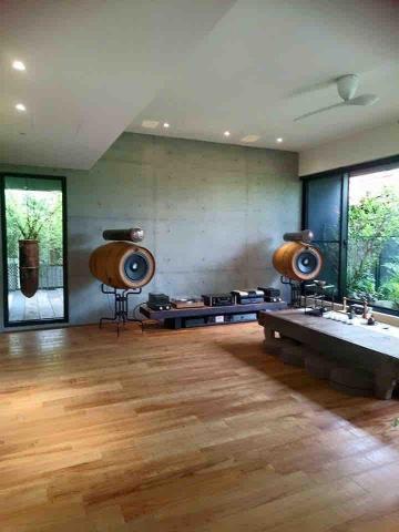 旭展木業有限公司 - 