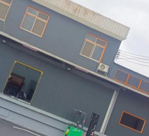 匠心鐵作坊 - 電子公司 企口板美化牆面 成品圖 匠心鐵作坊 - 電子公司 企口板美化牆面 成品圖