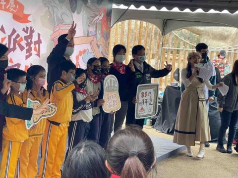 凱特|抓周·婚禮企劃·活動尾牙主持·戲劇表演 - 