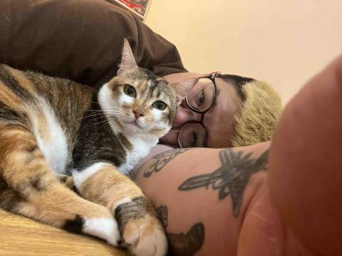 Yao! 接送服務/寵物保姆/寵物接送 - 最喜歡跟爸拔一起耍廢～