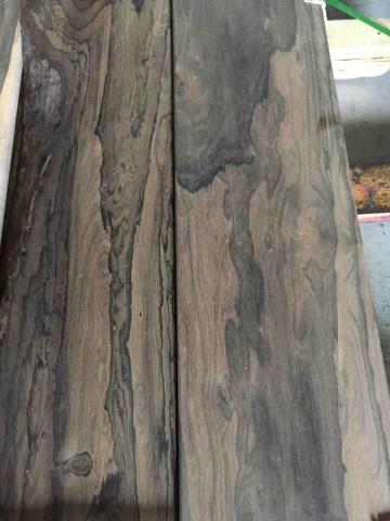 旭展木業有限公司 - 黑柿木