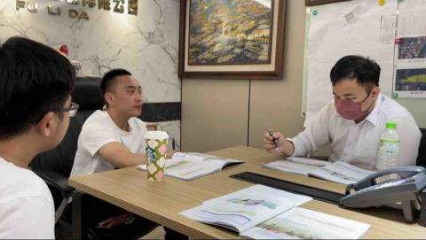 Ting’s English Corner - 成人團班（公司行號）基礎聽力&口說課程