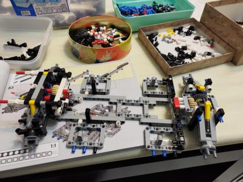 Hui Ping Yang - 代組樂高