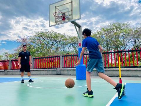 健身籃球教練 -  健身籃球教練 -