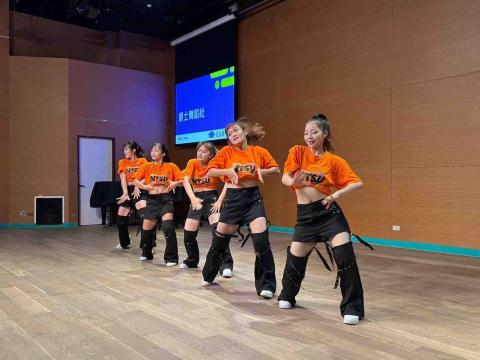 菀真（Anna） - 舞蹈演出