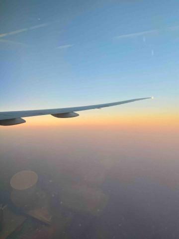 YT：閒鹹山貝⛰️🐚 - ✈️