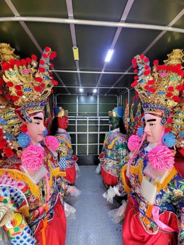 大雄神轎车 - 廟會神轎車