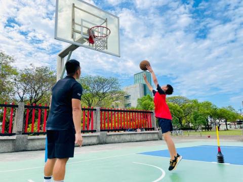 健身籃球教練 -  健身籃球教練 -