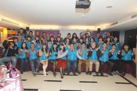 崧晟展業有限公司 - 我們的團隊