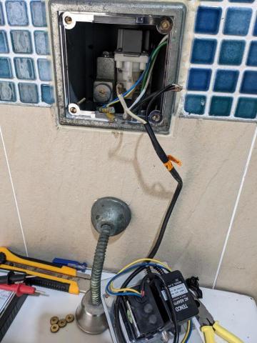 家友宅修 - 小便斗自動沖水器維修 家友宅修 - 小便斗自動沖水器維修