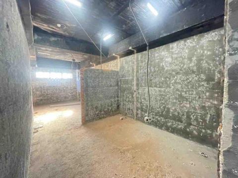 甲鼎工程行 - 學校廁所拆除