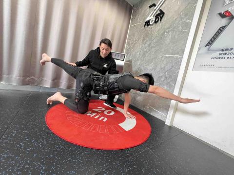 連煜華 - 1vs1 教練