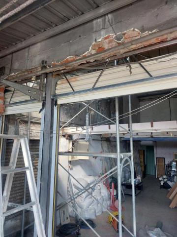 愷晴工程行 - 老房，捲門工程。