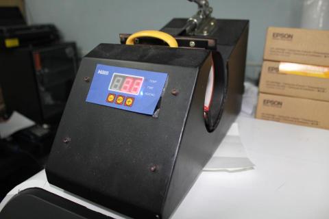 鈺品企業 - 馬克杯彩色印製設備 鈺品企業 - 馬克杯彩色印製設備