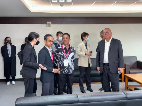 中英口譯-庭芸Yun - 智慧城市首長高峰會-隨行口譯/秘書