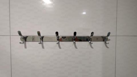 張順安 - 無損磁磚掛衣鉤安裝