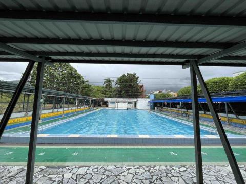 陽閔國際-活動工作室 - 112學年度 鳳林國中游泳課程 救生勤務