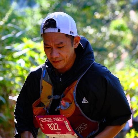 提供燈具行板橋服務的專家周義勝