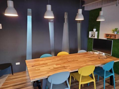 梵桓管理顧問企業社 - 小行簡報會議桌