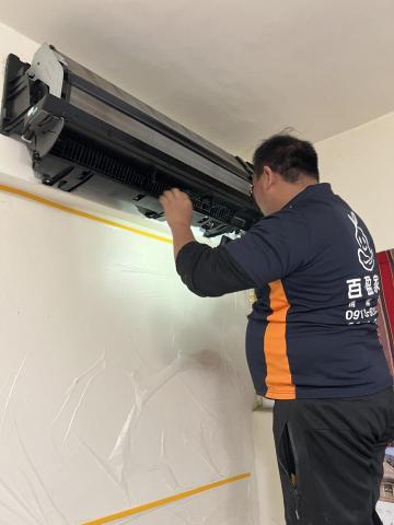 百盈家事管家企業社 - 冷氣清洗保養、外殼拆卸、清洗鋁片、清洗鼓風..等施作工序