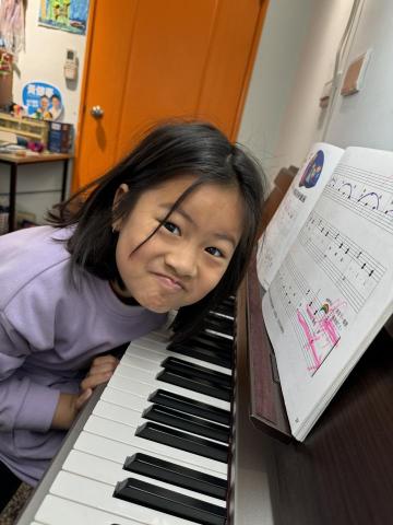 米迦樂音樂藝術工作坊 - 好玩有趣鋼琴家教課
