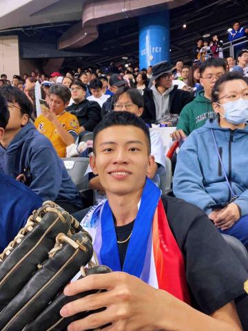 提供書法服務的專家Terry Lee