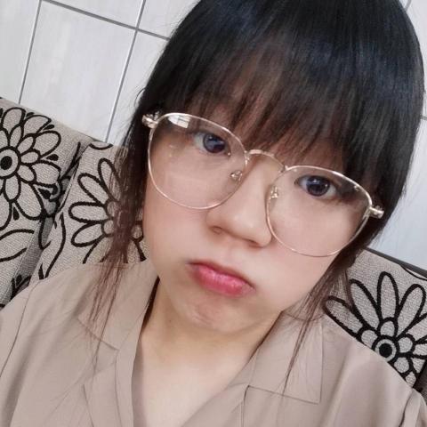 提供潤稿服務的專家季庭