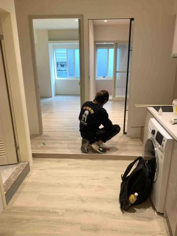 窗簾、壁紙、地板（星創藝傢飾-懷恩） - 案例分享卡扣地板施工