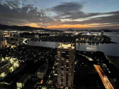 劉奕廷 - 福岡塔夜景