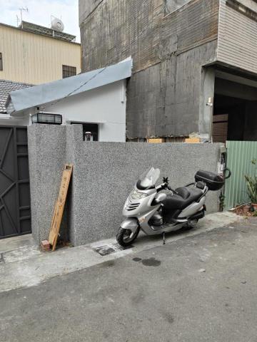 大台中居家修改小工程 - 圍牆抿石子 大台中居家修改小工程 - 圍牆抿石子