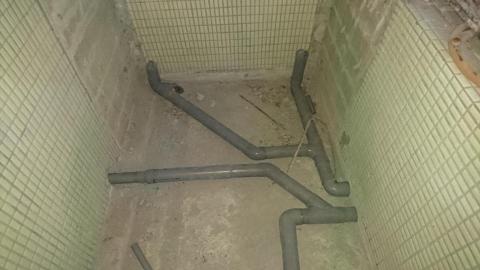 蘇 榮海 - 進/排水管路移位/增設