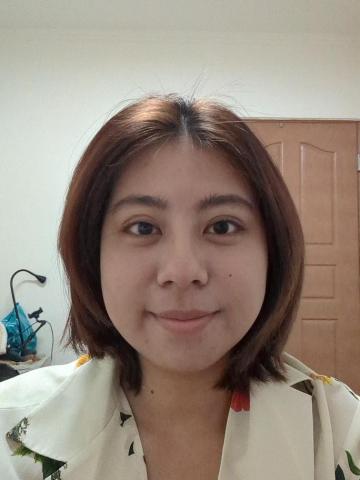 提供英語翻譯服務的專家蔡念恩