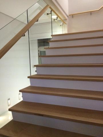 旭展木業有限公司 - 