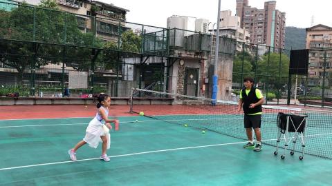 逸流網球-Toni吳怡靜教練 - 