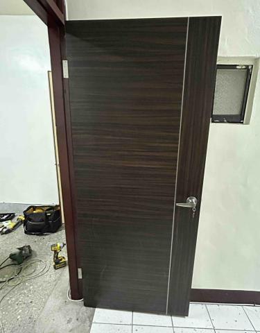 築峰門片安裝 - 門片代購及安裝 築峰門片安裝 - 門片代購及安裝