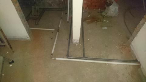 蘇 榮海 - 室內進水冷熱水管施作